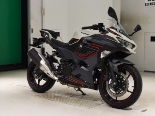 Kawasaki Ninja 400